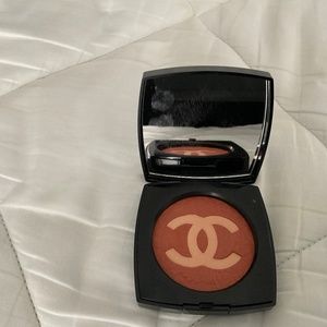 CHANEL LIMITED EDITION BLUSH IN BEIGE CORAIL